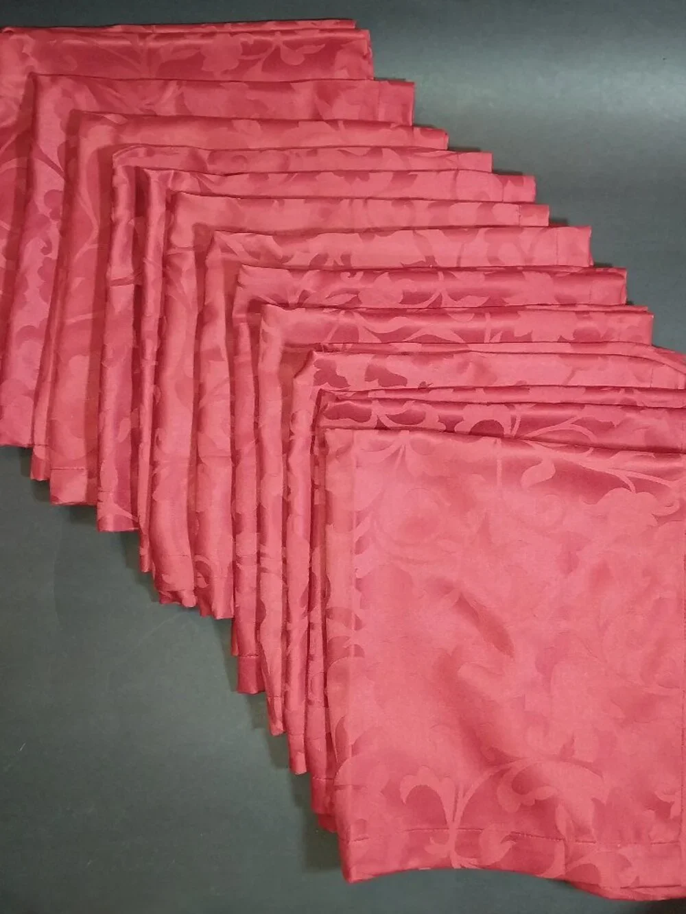 Sferra Orchard Napkins Cinnabar Red Vine Pattern Set of 12